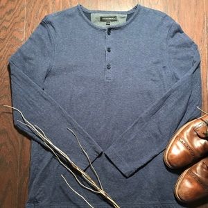 Banana Republic Long Sleeve Light Blue